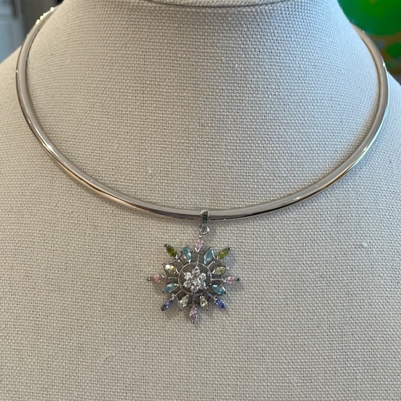 Multi colour stone pendant and earring set - Picture 6 of 6